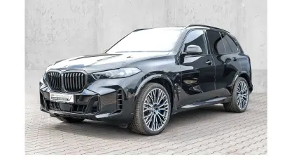 Gebraucht BMW X5 M Sport 360 PS (264 kW) 2025 Black sapphire SUV