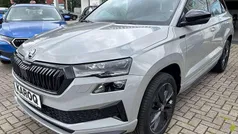 Stahlgrau Neu 2025 Skoda Karoq SportLine SUV | 34.990 € (Fairer Preis)