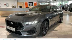 Grau Neu 2025 Ford Mustang Fastback Coupé | 51.990 € (Superpreis)
