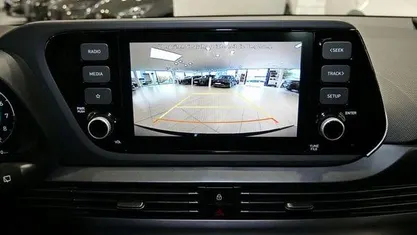 Phantom black / met Gebraucht 2024 Hyundai i20 Trend Limousine | 15.980 € (Fairer Preis)