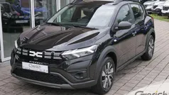 Schwarz Neu 2025 Dacia Sandero Essentiel Kleinwagen | 17.315 € (Fairer Preis)