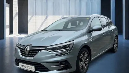 Gebraucht Renault Mégane GrandTour Intens 140 PS (102 kW) 2021 Baltikumgrau Kombi