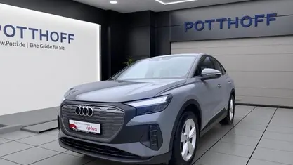 Gebraucht Audi Q4 Sportback e-tron Comfort 150 kW (204 PS) 2022 Grau SUV