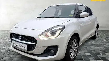 Weiß Gebraucht 2023 Suzuki Swift Comfort Limousine | 16.990 € (Fairer Preis)