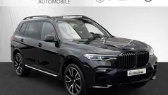 Saphirschwarz metallic Gebraucht 2022 BMW X7 M Sport SUV | 69.890 € (Fairer Preis)