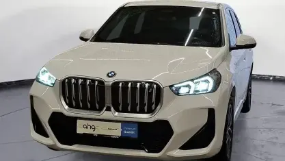 Gebraucht BMW iX1 M Sport 230 kW (313 PS) 2023 Weiß SUV