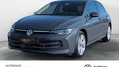 Delfingrau metallic Gebraucht 2024 VW Golf VIII Style Limousine | 31.495 € (Fairer Preis)