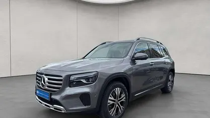 Grau Gebraucht 2025 Mercedes GLB200 Progressive SUV | 44.900 € (Etwas zu teuer)