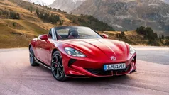 Diamond red Neu 2025 MG Cyberster Cabrio | 69.990 € (Fairer Preis)