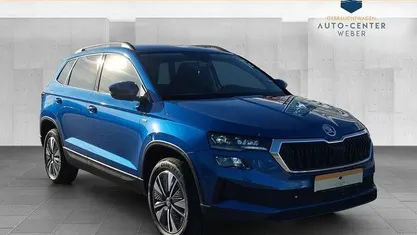 Raceblau (metallic) Gebraucht 2024 Skoda Karoq Selection SUV | 30.880 € (Guter Preis)