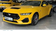 Gelb Neu 2025 Ford Mustang Fastback Coupé | 55.990 € (Superpreis)