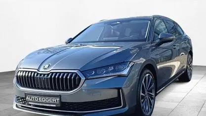 Gebraucht Skoda Superb LAURIN & KLEMENT 150 PS (110 kW) 2025 Grau Kombi