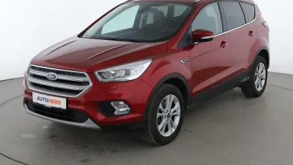 Gebraucht Ford Kuga Titanium 150 PS (110 kW) 2018 Rot SUV