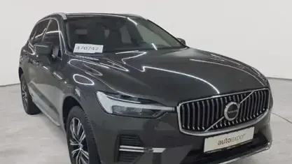 Gebraucht Volvo XC60 Inscription 197 PS (144 kW) 2022 Pine grey metallic SUV