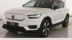 Crystal white pearl Gebraucht 2021 Volvo XC40 Plus SUV | 35.750 € (Fairer Preis)