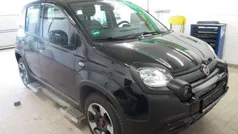 Schwarz Gebraucht 2023 Fiat Panda Cross Cross Kleinwagen | 12.499 € (Fairer Preis)