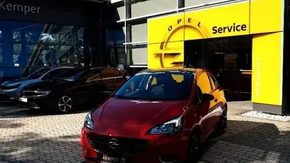 Gebraucht Opel Corsa Color Edition 101 PS (74 kW) 2017 Rot Kleinwagen