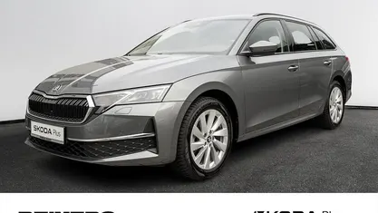 Usado Skoda Octavia Selection 150 HP (110 kW) 2025 Cinzento Sedan