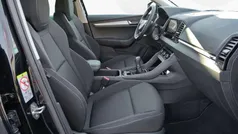 Schwarzmagic perleffekt Gebraucht 2024 Skoda Karoq Elegance SUV | 29.990 € (Guter Preis)