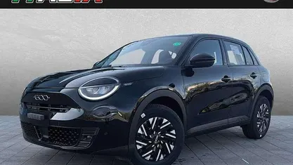 Neu Fiat 600E Red 114 kW (156 PS) 2025 Schwarz Limousine