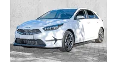 Weiß Neu 2025 Kia Ceed Limousine | 23.170 € (Fairer Preis)