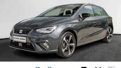 Usado Seat Ibiza FR 95 HP (69 kW) 2023 Cinzento Citadino