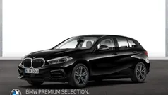 Schwarz Gebraucht 2022 BMW 118 Sport Line Kleinwagen | 21.890 € (Fairer Preis)