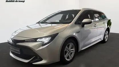 Gebraucht Toyota Corolla Business Edition 184 PS (135 kW) 2021 Silber Kombi