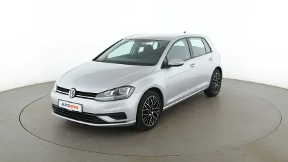 Gebraucht VW Golf VII Trendline 116 PS (85 kW) 2018 Grau Limousine