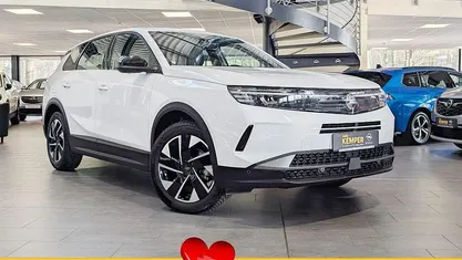 Arktis weiß Gebraucht 2025 Opel Grandland X Edition SUV | 29.950 € (Fairer Preis)