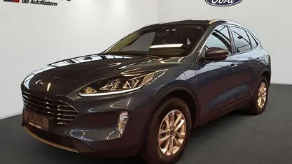 Gebraucht Ford Kuga Titanium 224 PS (164 kW) 2022 Chromablau metallic SUV