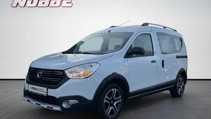 Blanc glacier Gebraucht 2018 Dacia Dokker Celebration Van / Kleinbus | 11.990 € (Fairer Preis)