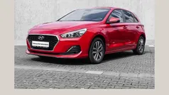 Rot Gebraucht 2020 Hyundai i30 Trend Limousine | 13.490 € (Fairer Preis)