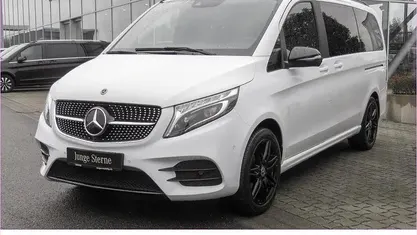 Gebraucht 2020 Mercedes V250 AMG Van / Kleinbus | 47.750 € (Fairer Preis)