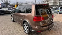 VW Touran Cross