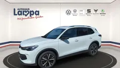 Weiss Gebraucht 2024 VW Tiguan Goal SUV | 42.890 € (Superpreis)
