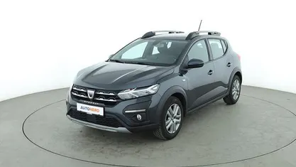 Grau Gebraucht 2021 Dacia Sandero Comfort Limousine | 12.590 € (Fairer Preis)