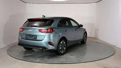 Yuka steel gray metalic / nedostupné pre gtline Neu 2025 Kia Ceed Silver Limousine | 22.390 € (Fairer Preis)