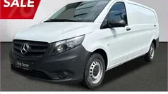 Weiß Gebraucht 2023 Mercedes Vito Van / Kleinbus | 25.288 € (Superpreis)