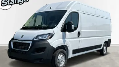 Gebraucht Peugeot Boxer 140 PS (102 kW) 2024 Eisweiss Van