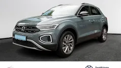 Schwarz Gebraucht 2024 VW T-Roc Goal SUV | 33.990 € (Fairer Preis)