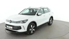Weiß Gebraucht 2024 VW Tiguan Elegance SUV | 35.690 € (Fairer Preis)
