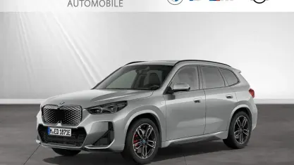 Gebraucht BMW iX1 M Sport 230 kW (313 PS) 2025 Spacesilber metallic SUV