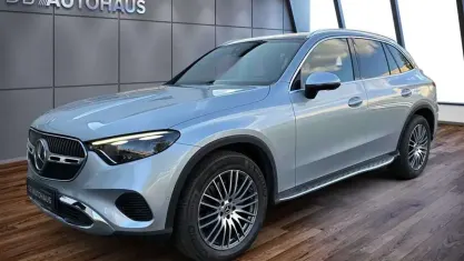 Gebraucht Mercedes GLC200 Avantgarde 204 PS (150 kW) 2025 Silber SUV