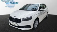 Candy weiß Gebraucht 2023 Skoda Fabia Ambition Limousine | 17.780 € (Guter Preis)