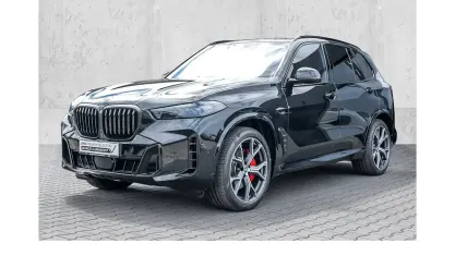 Gebraucht BMW X5 M Sport 360 PS (264 kW) 2025 Black sapphire SUV
