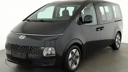 Moonlight blue / mic Gebraucht 2022 Hyundai Staria Premium Van / Kleinbus | 39.375 € (Fairer Preis)
