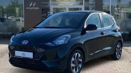 Gebraucht Hyundai i10 Trend 63 PS (46 kW) 2025 Phantom black Kleinwagen