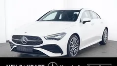 Polarweiß Gebraucht 2024 Mercedes CLA200 AMG Coupé | 36.480 € (Fairer Preis)