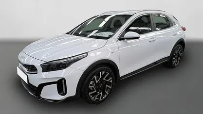 Carraraweiss Neu 2025 Kia XCeed Comfort SUV | 27.600 € (Guter Preis)